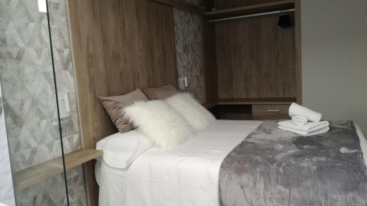 Apartamentos Los Robles Alcala del Jucar Dış mekan fotoğraf