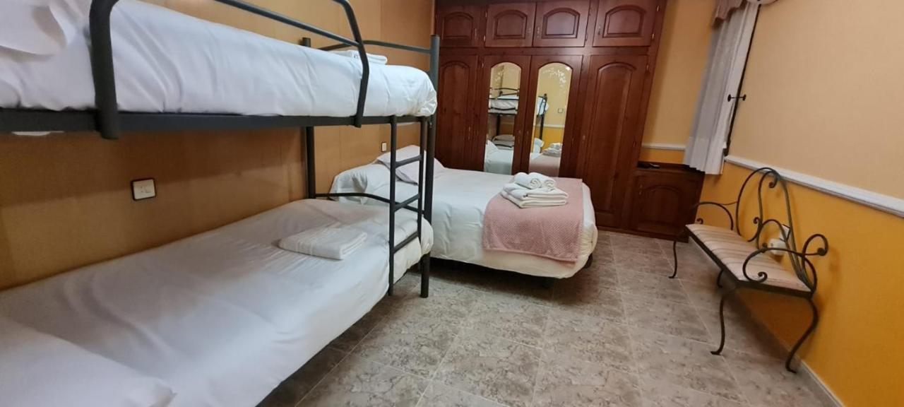 Apartamentos Los Robles Alcala del Jucar Dış mekan fotoğraf