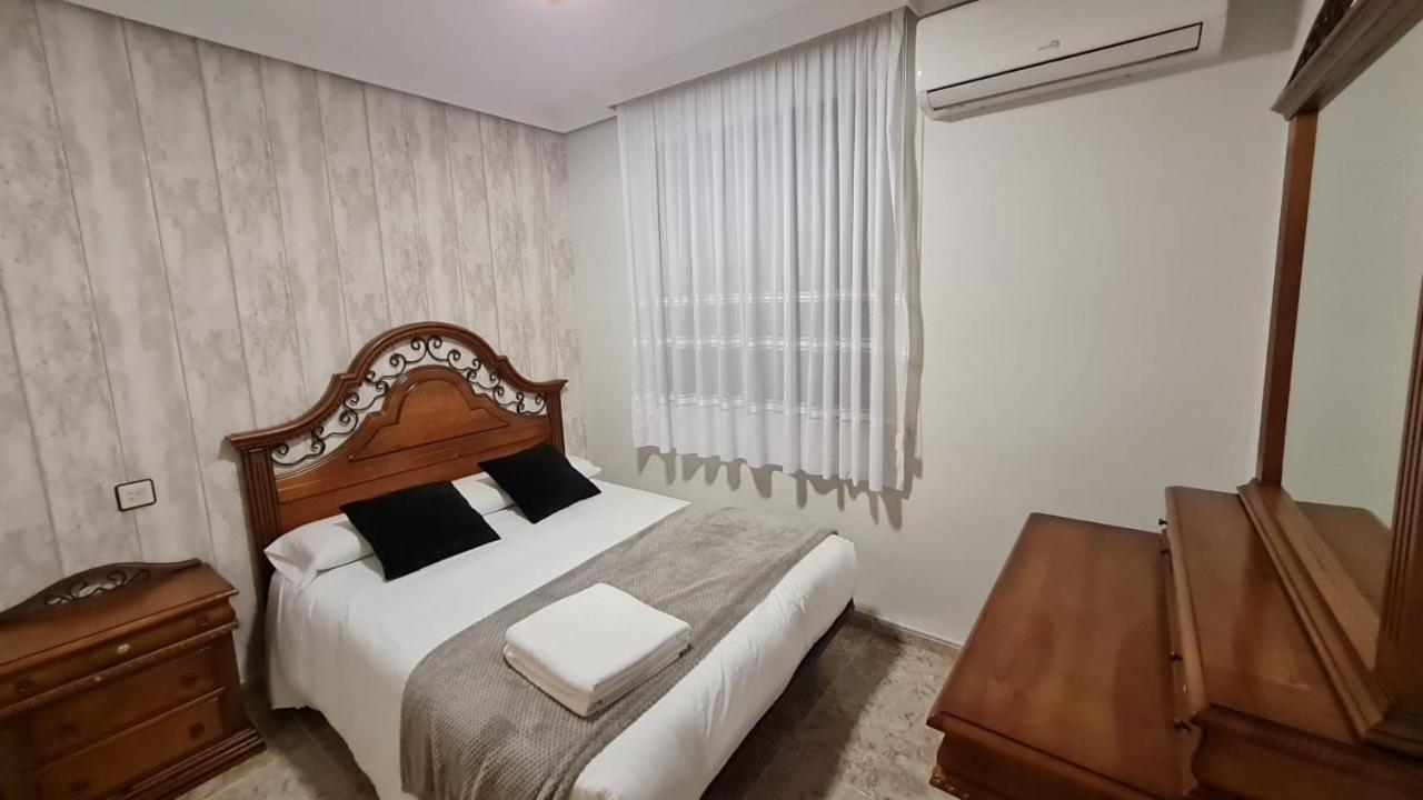 Apartamentos Los Robles Alcala del Jucar Dış mekan fotoğraf