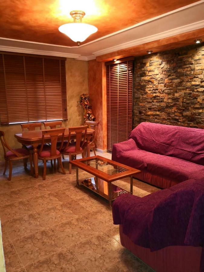 Apartamentos Los Robles Alcala del Jucar Dış mekan fotoğraf